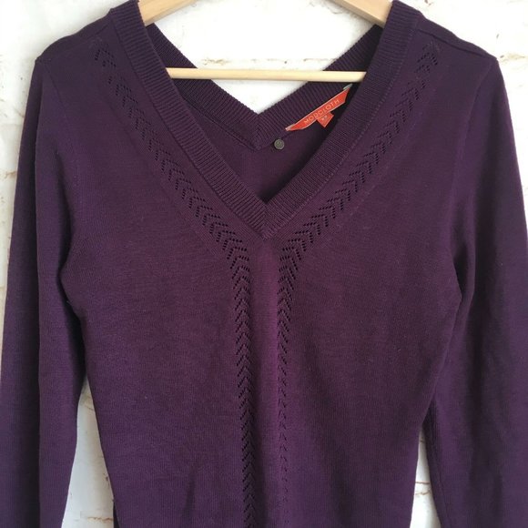 Modcloth V-Neck Pullover Sweater - Picture 2 of 6